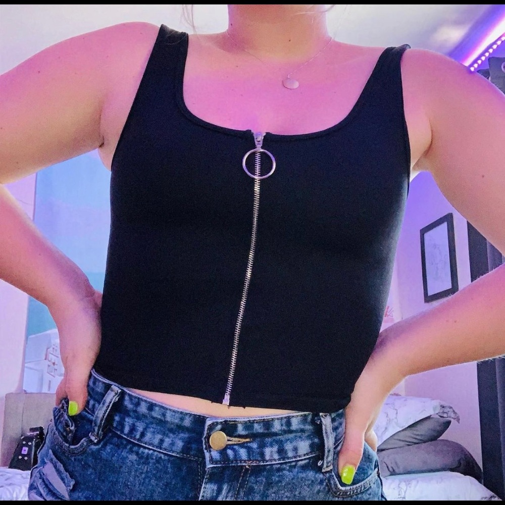 Black zip up tank top